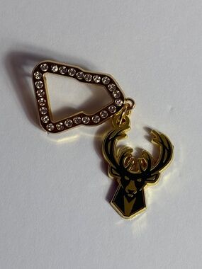 New Era Milwaukee Bucks Hat Pin frame Green Gold Pins Streetwear Hats Brooch